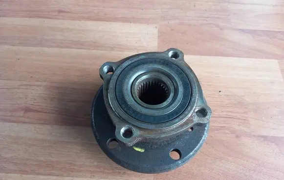 BMW 7 E65 E66 Rear wheel hub 33411095238 1095238 33416753100