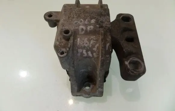 Volkswagen Golf V Engine mount bracket 1K0199262