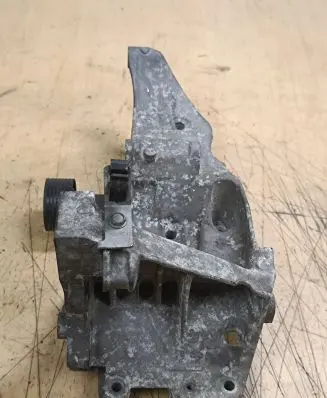 Generator/alternator bracket