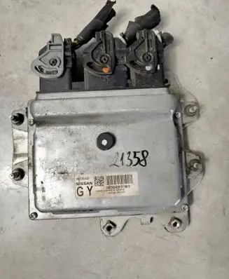 Nissan Qashqai+2 Engine control unit/module MEC93620 MEC93-620