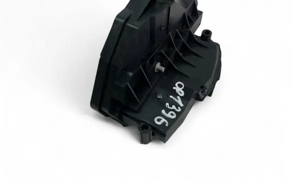 Volvo S60 Rear door lock 31301746
