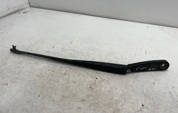 BMW 7 F01 F02 F03 F04 Front wiper blade arm 7182594