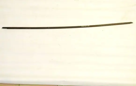 Skoda Superb B6 (3T) Front door glass trim molding 