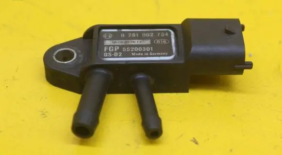 Opel Vectra C Exhaust gas pressure sensor 0281002784 55200301