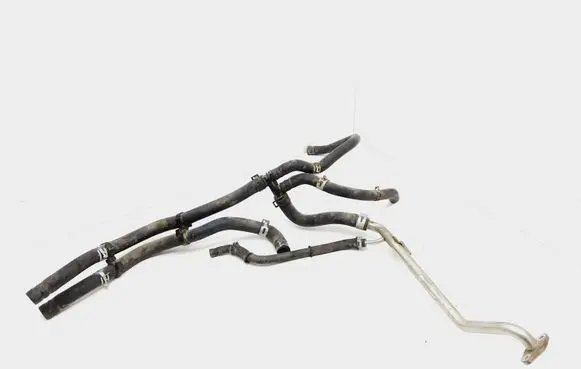 Toyota RAV 4 (XA40) Engine coolant pipe/hose