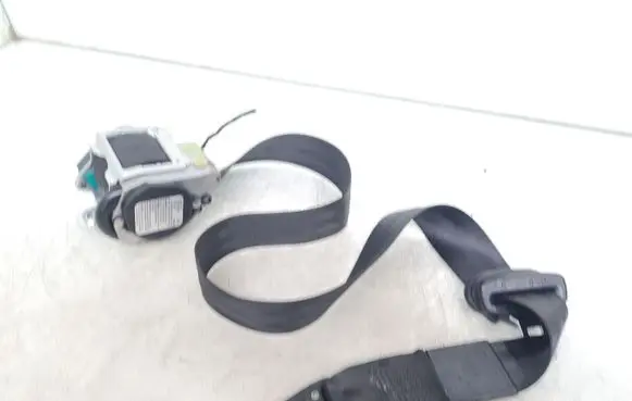 Audi A4 S4 B7 8E 8H Front seatbelt 8E0857706F 601917400C 217122004