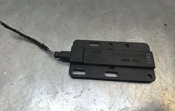 BMW 5 E60 E61 Keyless (KESSY) go control unit/module 6922211