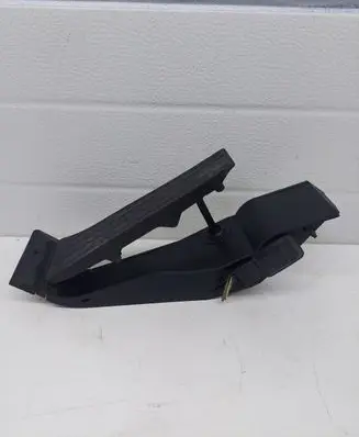 BMW 5 E60 E61 Accelerator throttle pedal 6766930 90604M 55916040