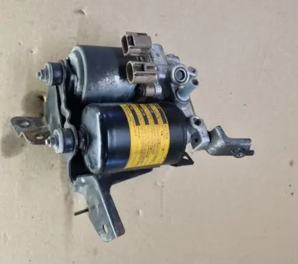 Toyota Yaris Brake power pressure regulator 4707012020
