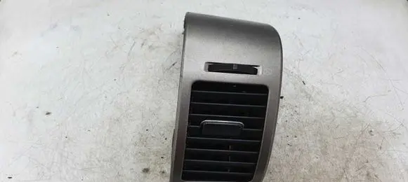 Toyota Prius (XW20) Dashboard side air vent grill/cover trim 5556310050 5506247010 4556417010