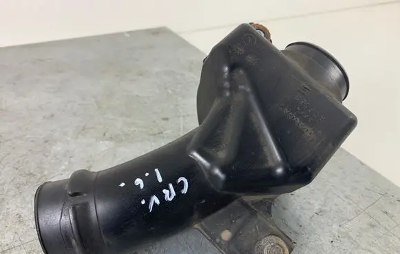 Honda CR-V Air intake duct part ATP153