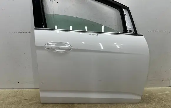 Ford C-MAX II Front door 