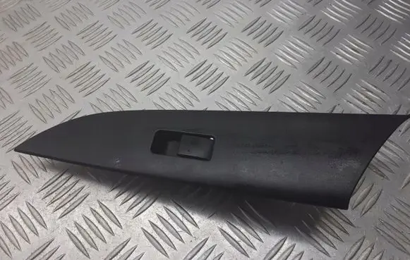 Mazda 3 I Electric window control switch BP4K66370
