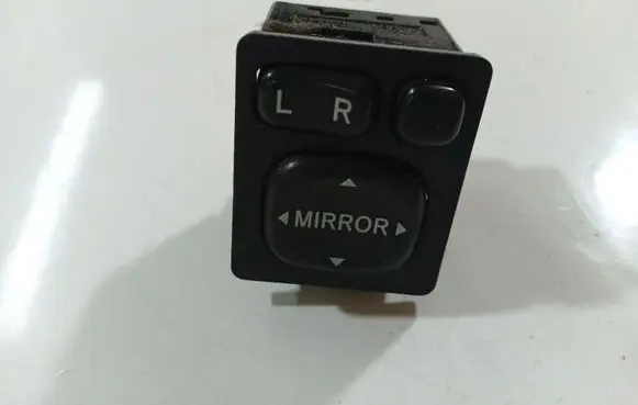 Toyota Previa (XR30, XR40) II Wing mirror switch 769747A