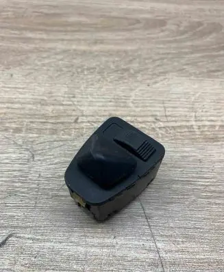 BMW 3 E46 Wing mirror switch 8373692