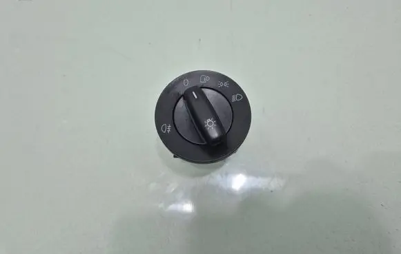 Volkswagen Golf Plus Light switch 1K0941431