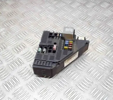 Volvo S90, V90 Fuse module 31665127