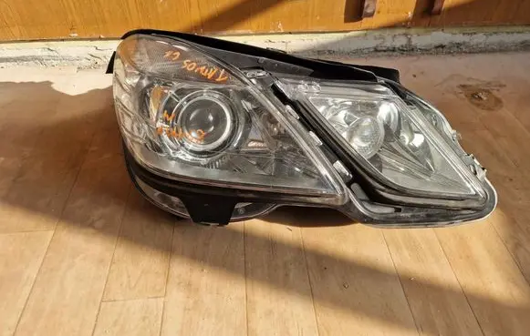 Mercedes-Benz E W212 Headlight/headlamp A2128200239