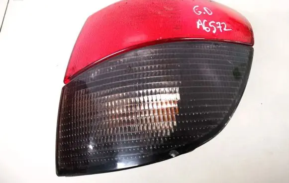 Peugeot 406 Rear/tail lights 45503