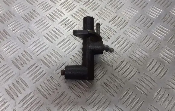 Mazda 323 Clutch slave cylinder 