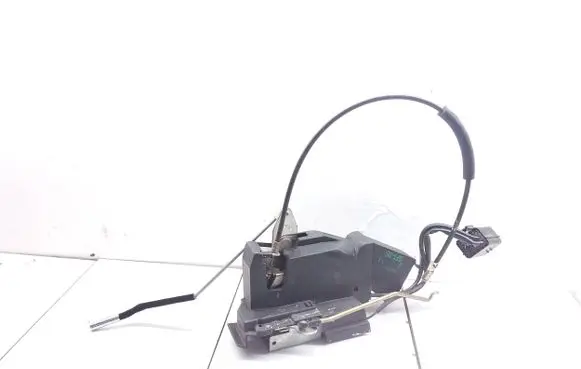 Jaguar XJ X308 Front door lock GNA1080CD SCH0179G