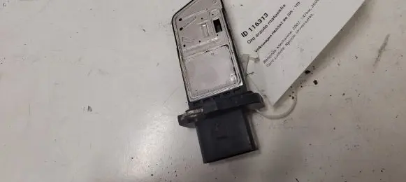 Volkswagen PASSAT B6 Mass air flow meter 06F906461A