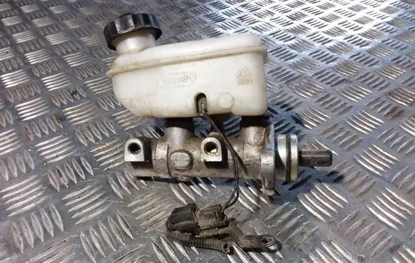 KIA Sorento Master brake cylinder