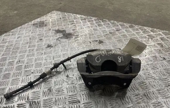 Opel Insignia B Front brake caliper