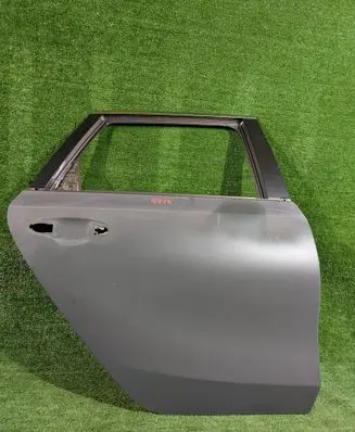 KIA Ceed Rear door
