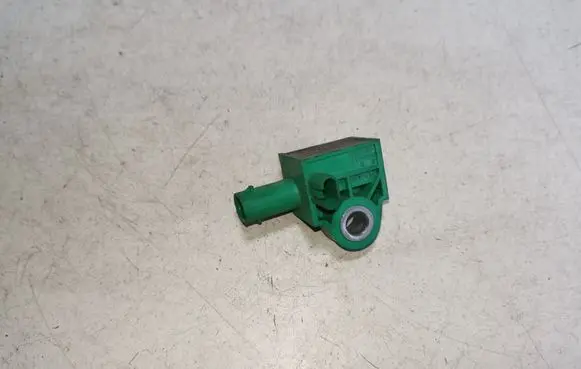 Volkswagen Golf VI Airbag deployment crash/impact sensor 5K0959351