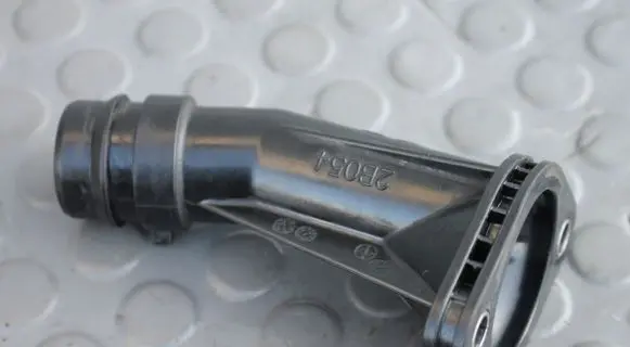 Thermostat/thermostat housing