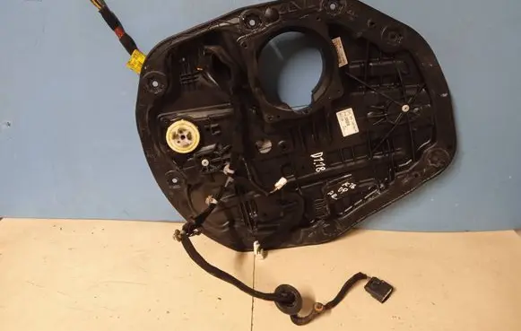 KIA Optima Rear window lifting mechanism without motor 834812T010