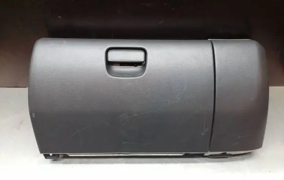 Subaru Impreza II Glove box set 0504270039