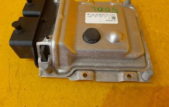 Fiat 500L Engine control unit/module ECU 55262137