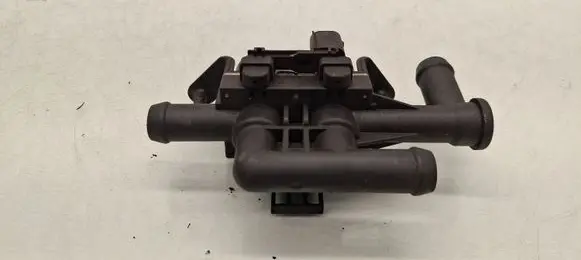 BMW 5 F10 F11 Coolant heater control valve 9310349
