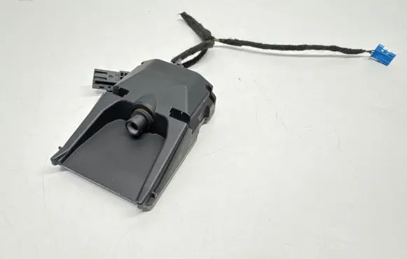 Windshield/windscreen camera