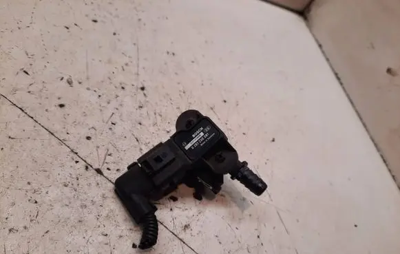 Audi A3 S3 8P Air pressure sensor 0261230081