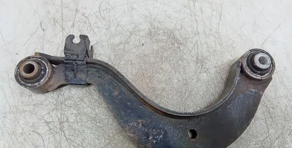 Volkswagen Touran I Rear control arm 1K0505325N