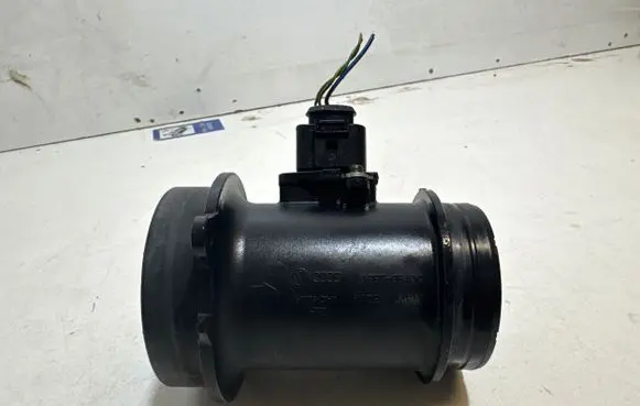 Audi A6 S6 C6 4F Mass air flow meter 1J0973705