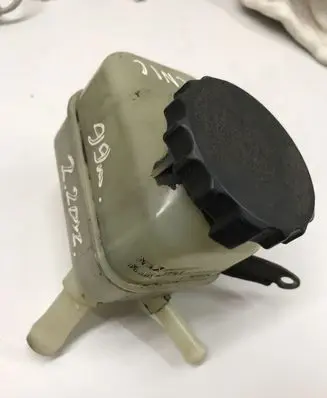 Toyota Picnic Power steering fluid tank/reservoir
