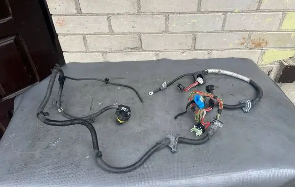 BMW 5 F10 F11 Engine installation wiring loom 8507357 755075802F E5973YC