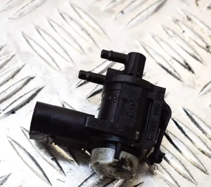 Audi A3 S3 8P Turbo solenoid valve 1K0906283A