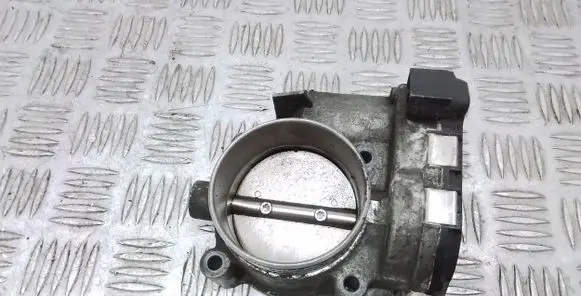 Volvo V50 Throttle valve 30711552