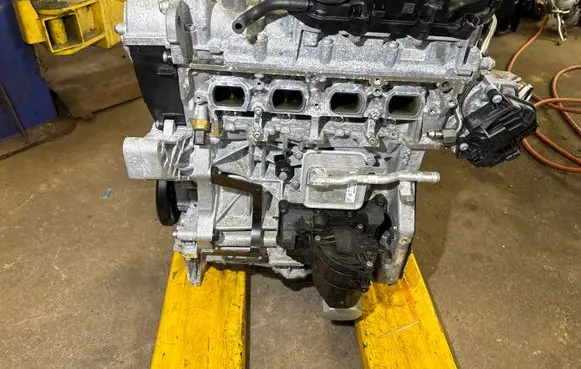 Volkswagen Golf VIII Engine 05E103023