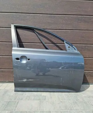 KIA Ceed Front door