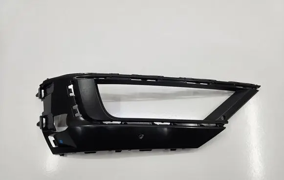 Volkswagen T-Roc Front fog light trim/grill 2GA853666B