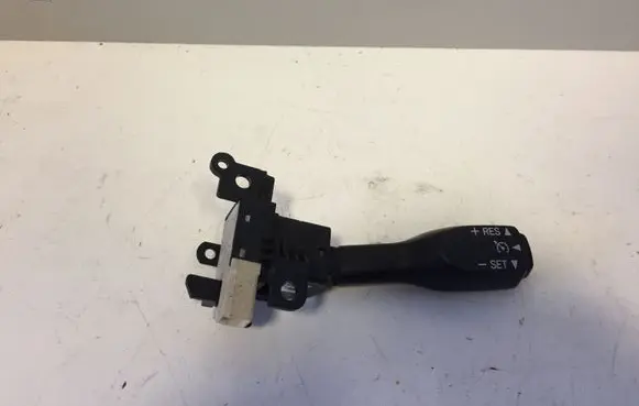 Lexus IS 220D-250-350 Cruise control switch 18A174