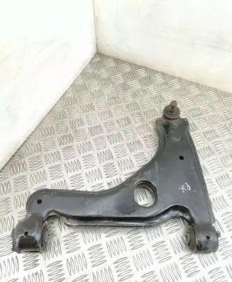 Opel Astra H Front lower control arm/wishbone