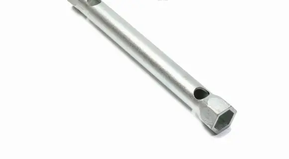 Iveco Daily 6th gen Wheel nut wrench 504143755