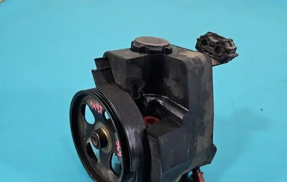 Peugeot 206 Power steering pump 9636868880 IMPRK1492564